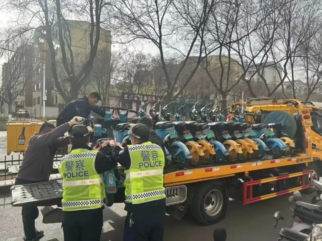 嘉峪关交通乱象整治_嘉峪关公安交警行动_违章高发城市治理